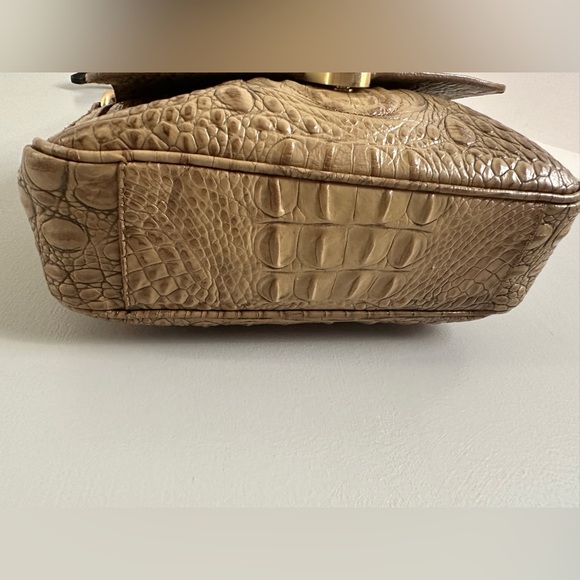 Brahmin toasted almond leather twist latch shoulder bag - Picture 5 of 15